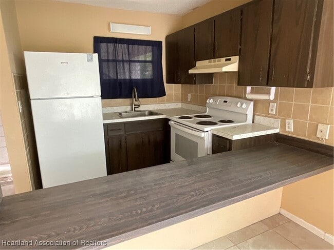 Photo - 1011 Lakeview Dr