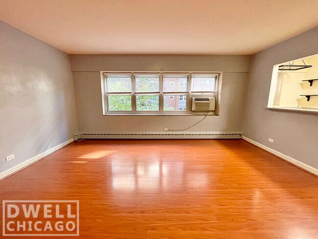 Photo - 4950 N Marine Dr Unit 209