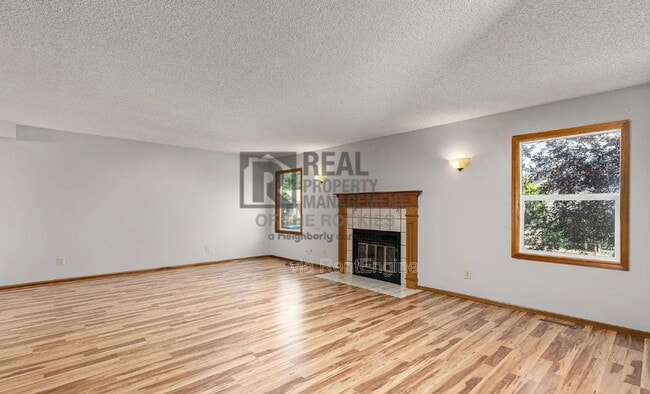 Photo - 773 Johnson Ave