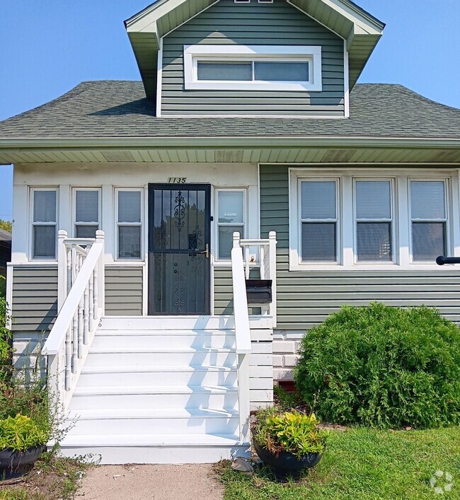 Building Photo - Prime Location in Hammond Rental