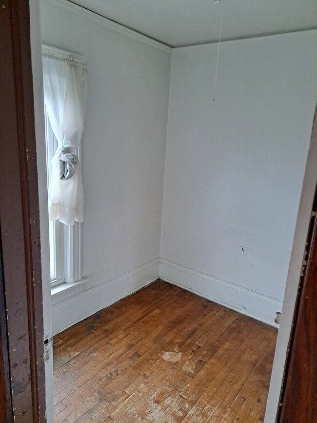 Photo - 420 Waugoo Ave Unit A