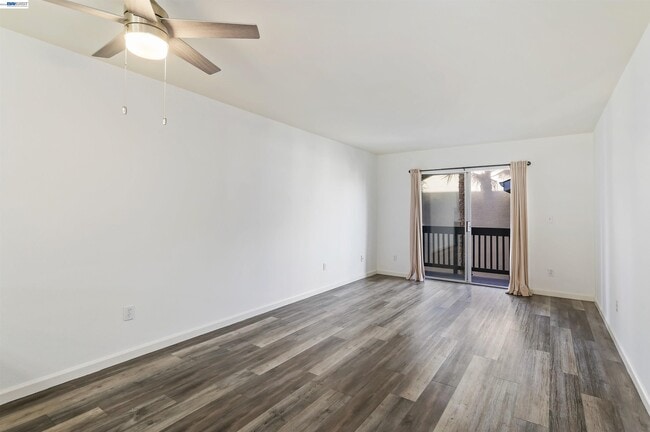 Photo - 3849 Vineyard Ave Unit B