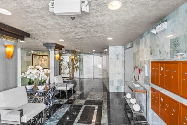 Photo - 10336 Wilshire Blvd Unit 703