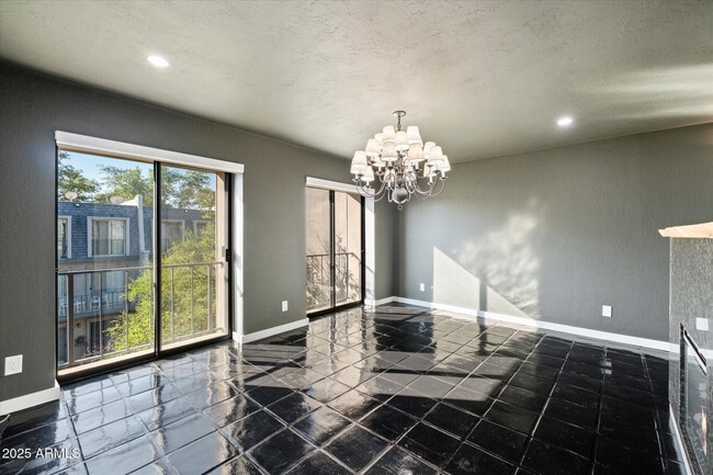 Photo - 1018 E Osborn Rd Unit E