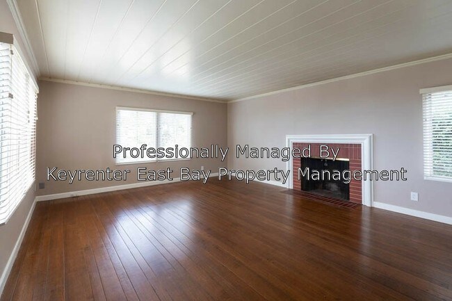 Photo - 435 Spruce St