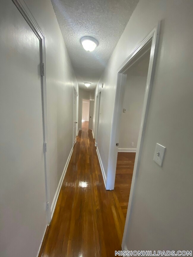 Building Photo - 184 Walnut Ave