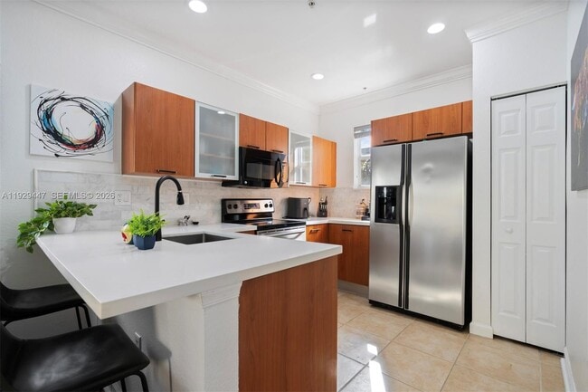 Building Photo - 2508 SW 14th Ave