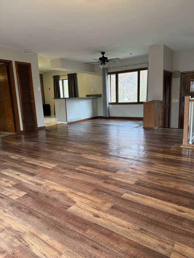 Photo - 7118 N Bull Creek Rd