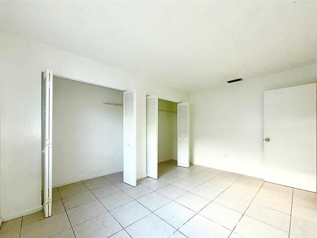 Photo - 800 NE 14th St