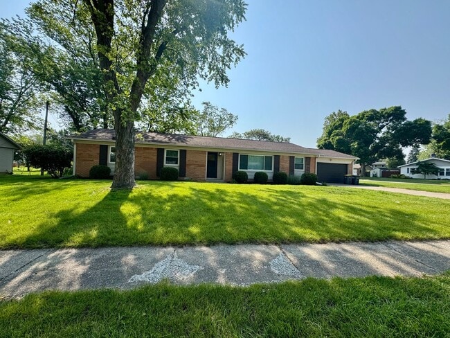 West Lafayette Schools Beautiful Home, Sho... - West Lafayette Schools Beautiful Home, Sho...