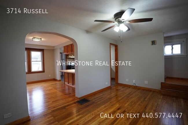 Photo - 3714 Russell-