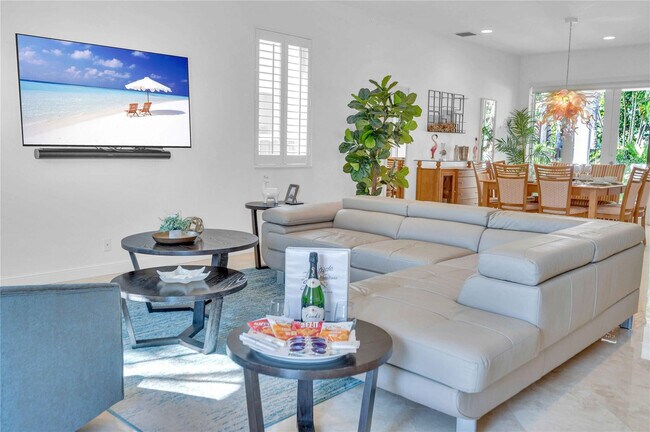 Photo - 3315 NE 17th St