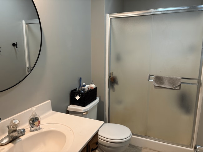 Master bathroom - 207 NE 103rd St