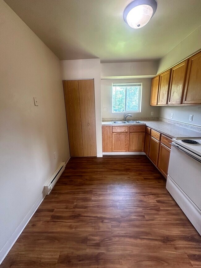 Photo - 25731 W Bridge St