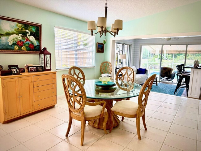 Photo - 10744 SW Elsinore Dr