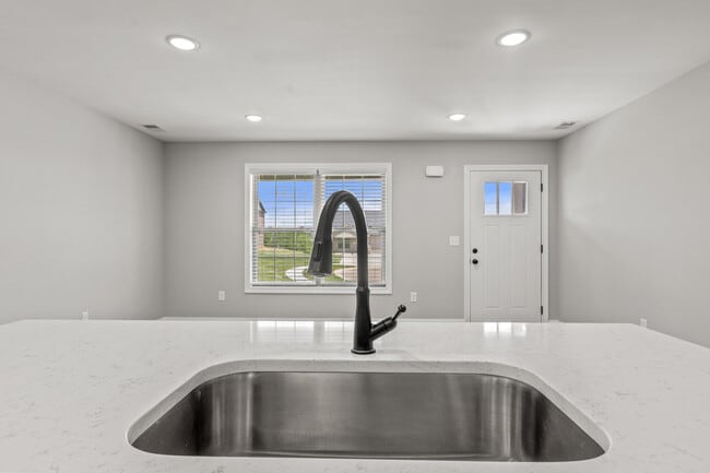 Photo - 5011 Melana Wy