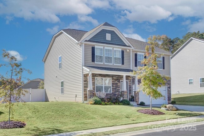 Photo - 421 Carolina Hemlock Dr