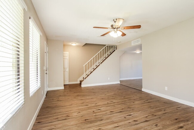 Photo - 4325 W Solano Dr N