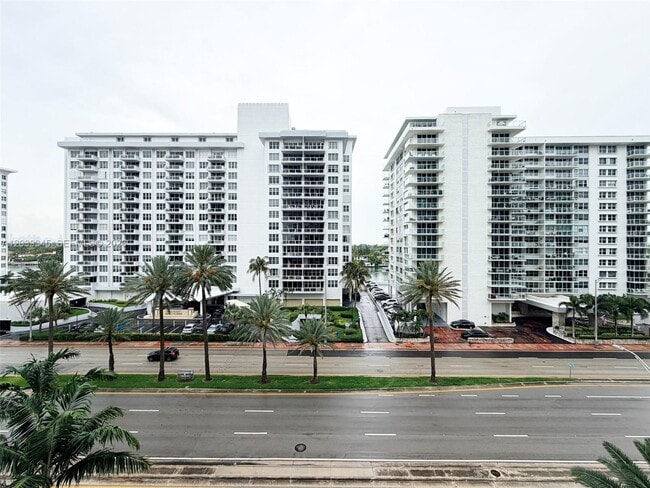 Photo - 5757 Collins Ave Unit 702