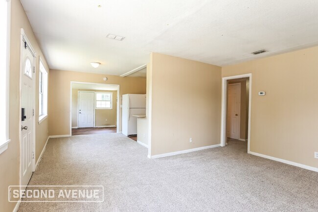 6815 Bambi Ln