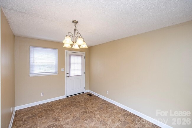 Photo - 2711 Springbrook Cir
