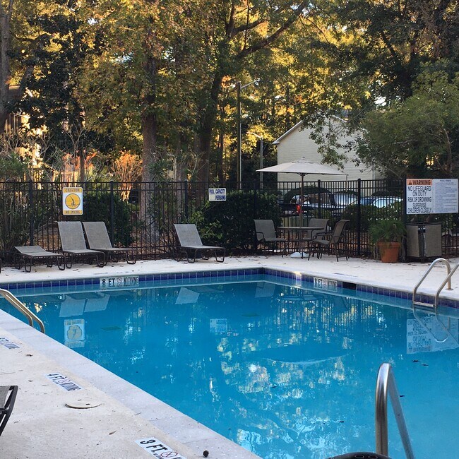 401 N Cromwell Rd Condo Unit C7 Condo for Rent in Savannah, GA