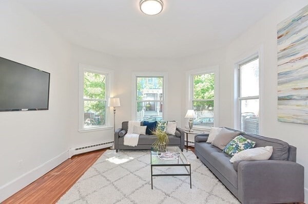 Photo - 28 Inman St Unidad 1