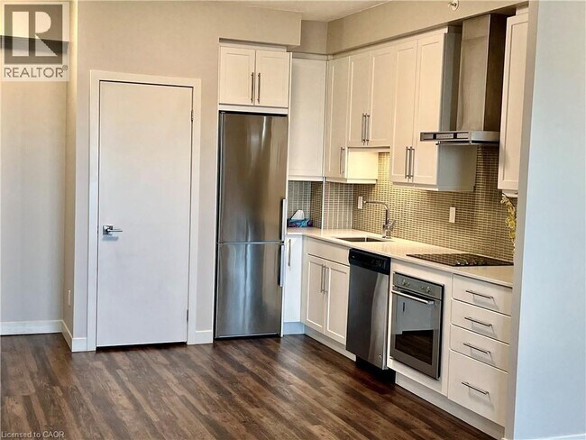 Photo - 2081 Fairview St Unité 1803