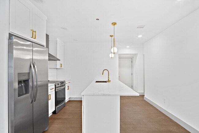 Photo - 127 E Cottage St Unit 5