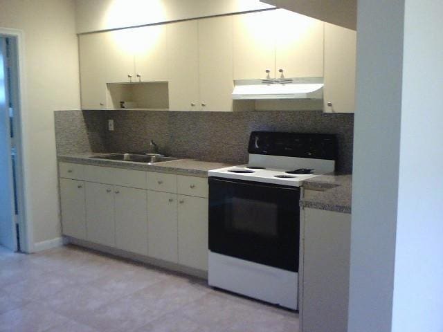 Kitchen with ample cabinet and counter space