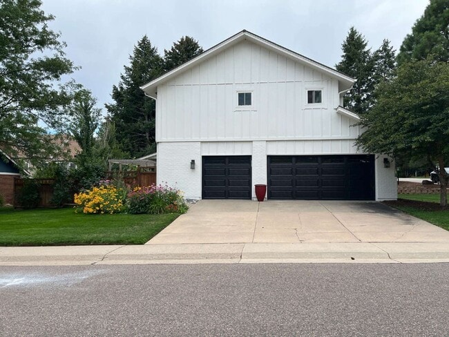 Photo - 10739 E Crestridge Cir