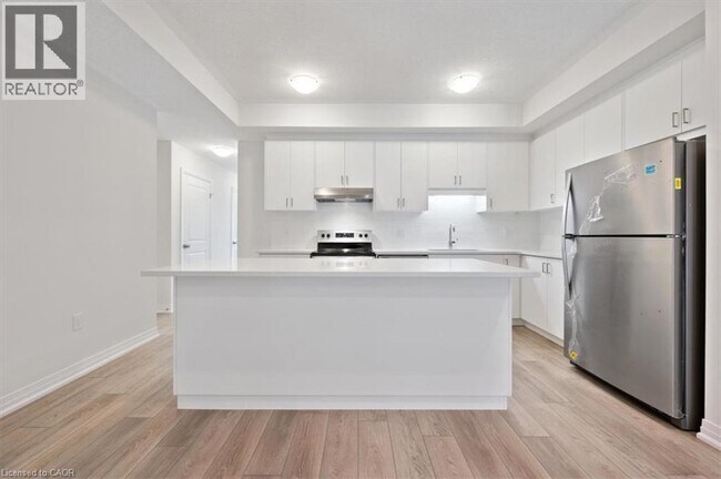 Photo - 71 REVERIE Wy