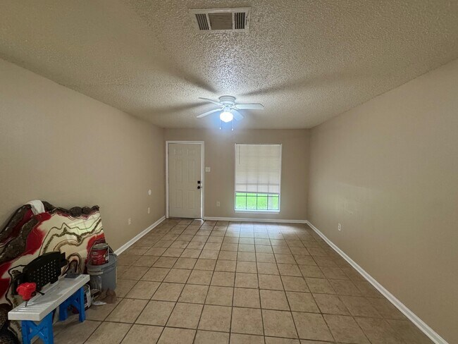 3204 N Stevendale Rd Unit B