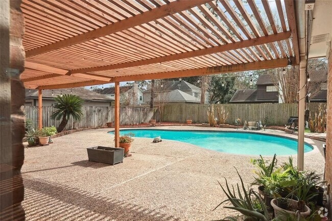 Building Photo - 10911 Elmdale Dr Rental