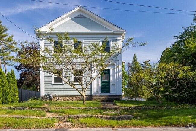 Building Photo - 108 Main St Unit 2 Rental