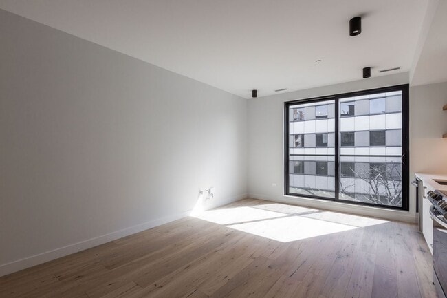 Photo - 1700 Oak Ave Unidad 202