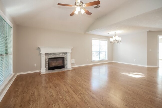 Photo - 19019 Oakway Dr