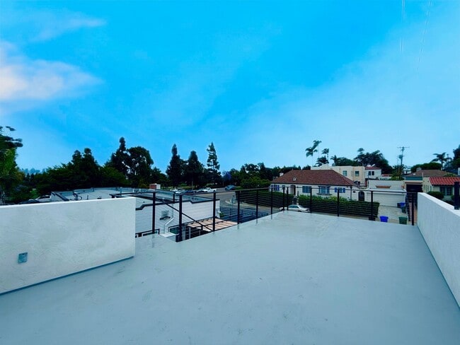 Photo - Welcome to your Contemporary Casita in the heart of Point Loma!