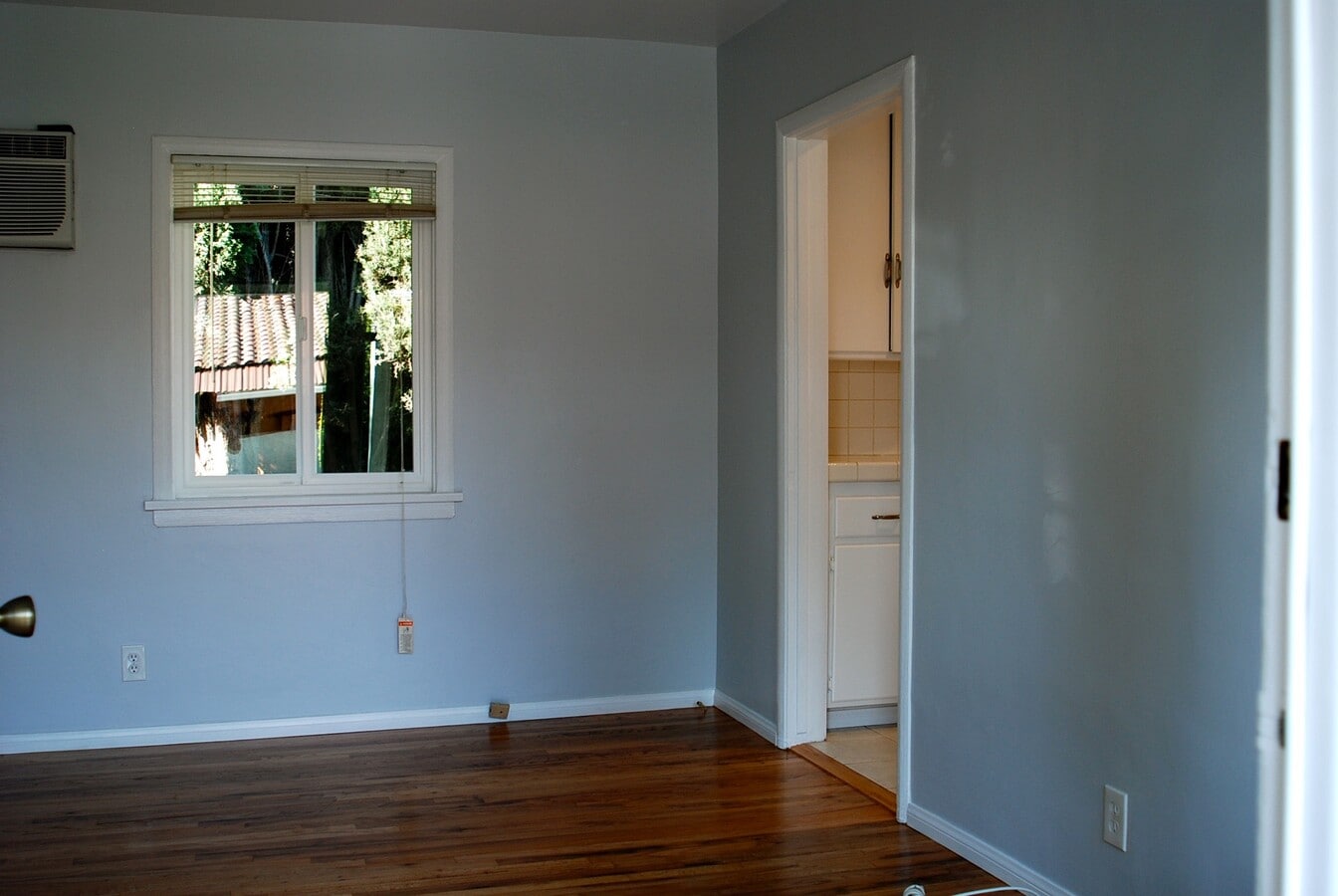 Main room - 4466 Tujunga Ave Unit 4464