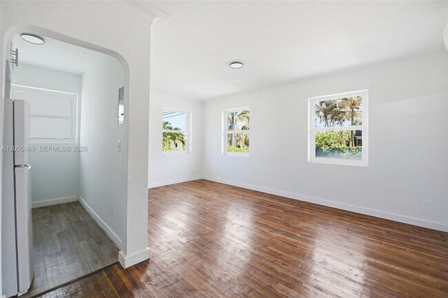 101 NW 74th St Unit 1