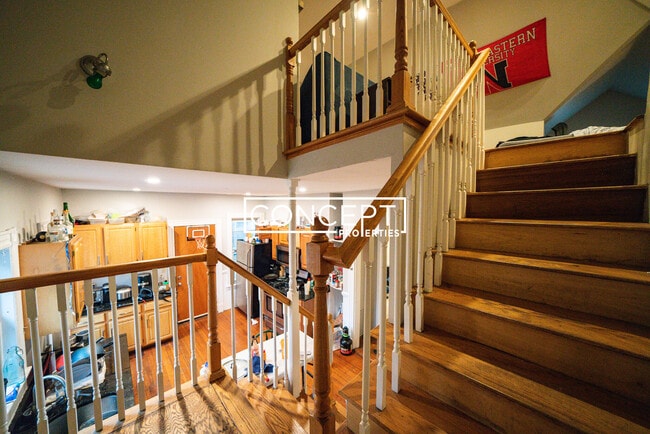 Building Photo - 63 Hillside St Unit 3