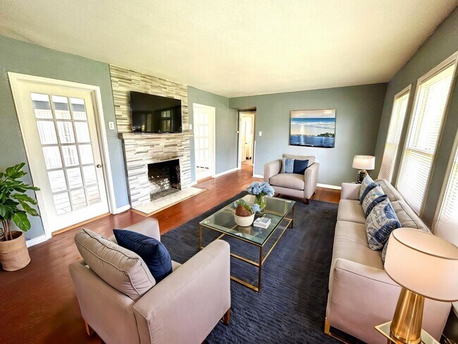 Photo - 251 Senisa Dr Unit 1