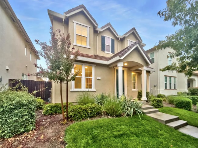 Photo - 1817 Terracina Dr