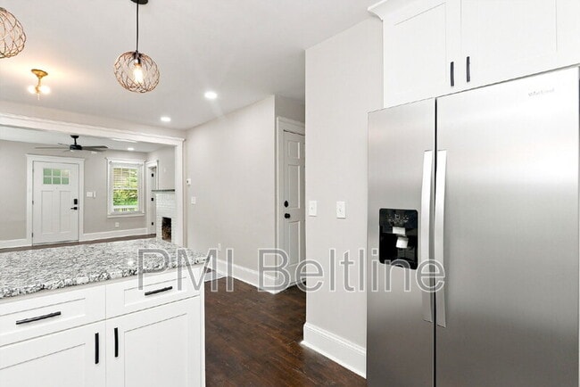 Photo - 1164 Sells Ave SW