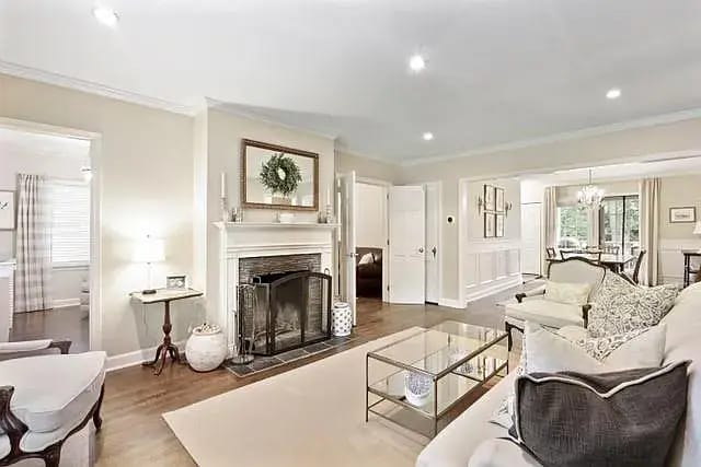 Photo - 707 Burke Rd NE