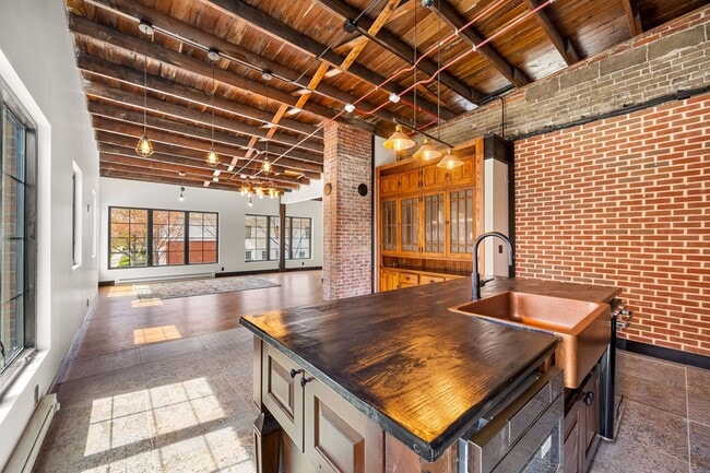 Photo - Thiel on 9th Unit 406