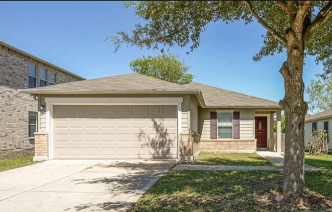 Building Photo - "Charming 3-Bed Retreat in San Antonio with Modern Granite Touches!"