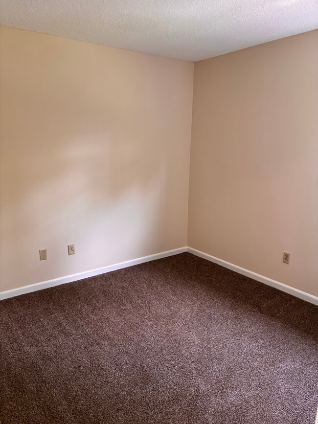 Photo - 1611 E Trinity Blvd