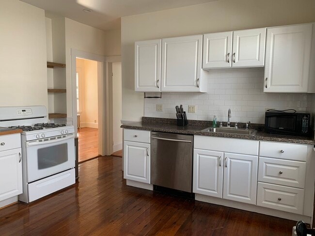 Building Photo - 52 Percival St Unit 1 Rental