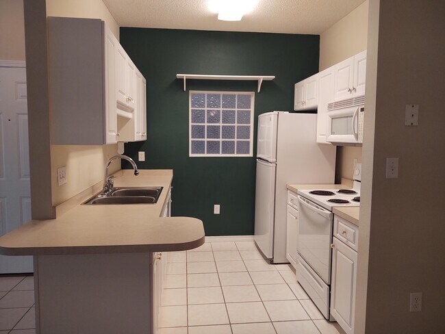 Photo - 1501 Partin Dr N Unit APT 161
